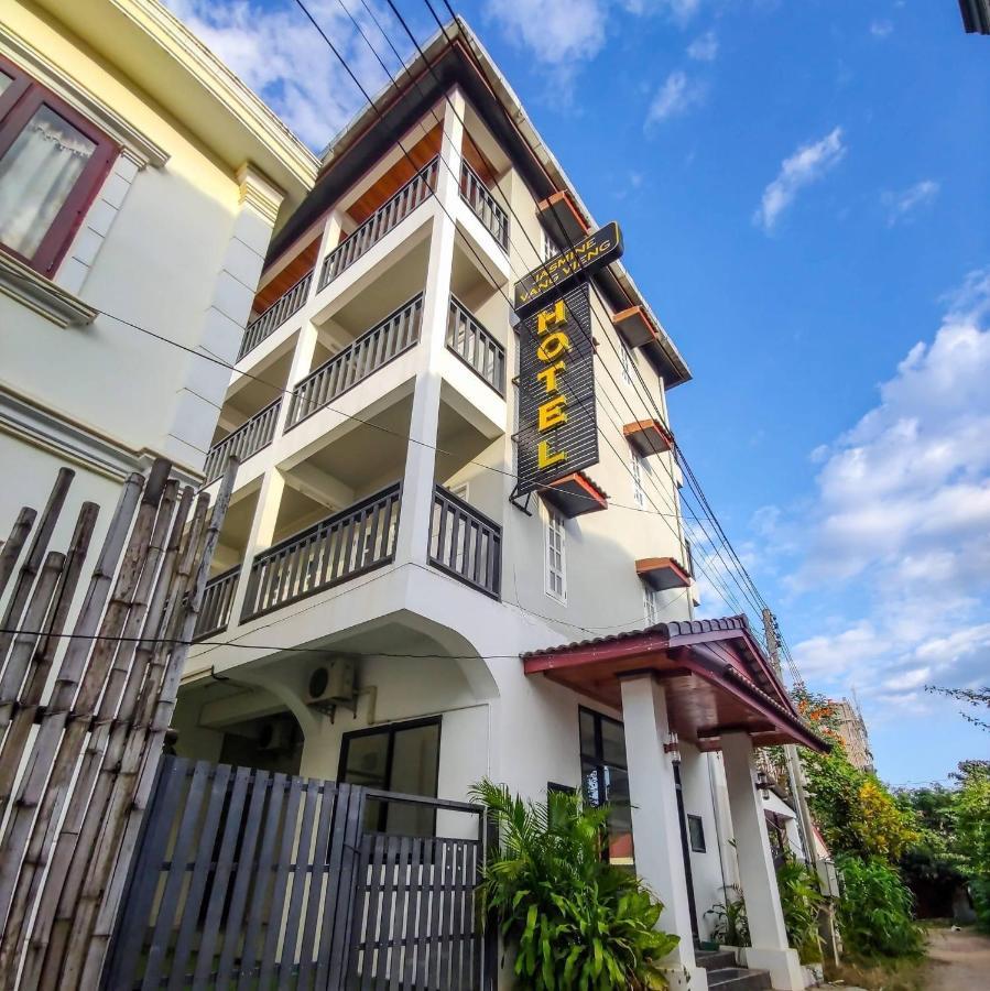 Jasmine Vangvieng Hotel Vangviang Kültér fotó