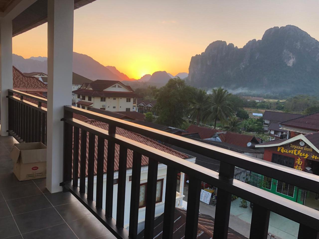 Jasmine Vangvieng Hotel Vangviang Kültér fotó